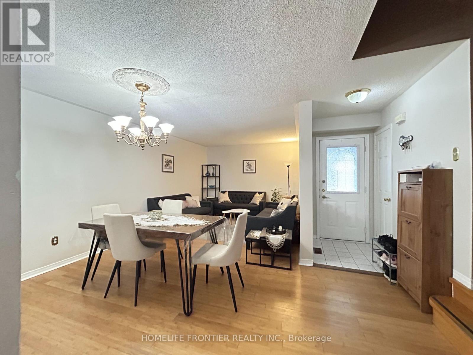 36 - 2555 Thomas Street, Mississauga, Ontario  L5M 5P6 - Photo 5 - W12471164