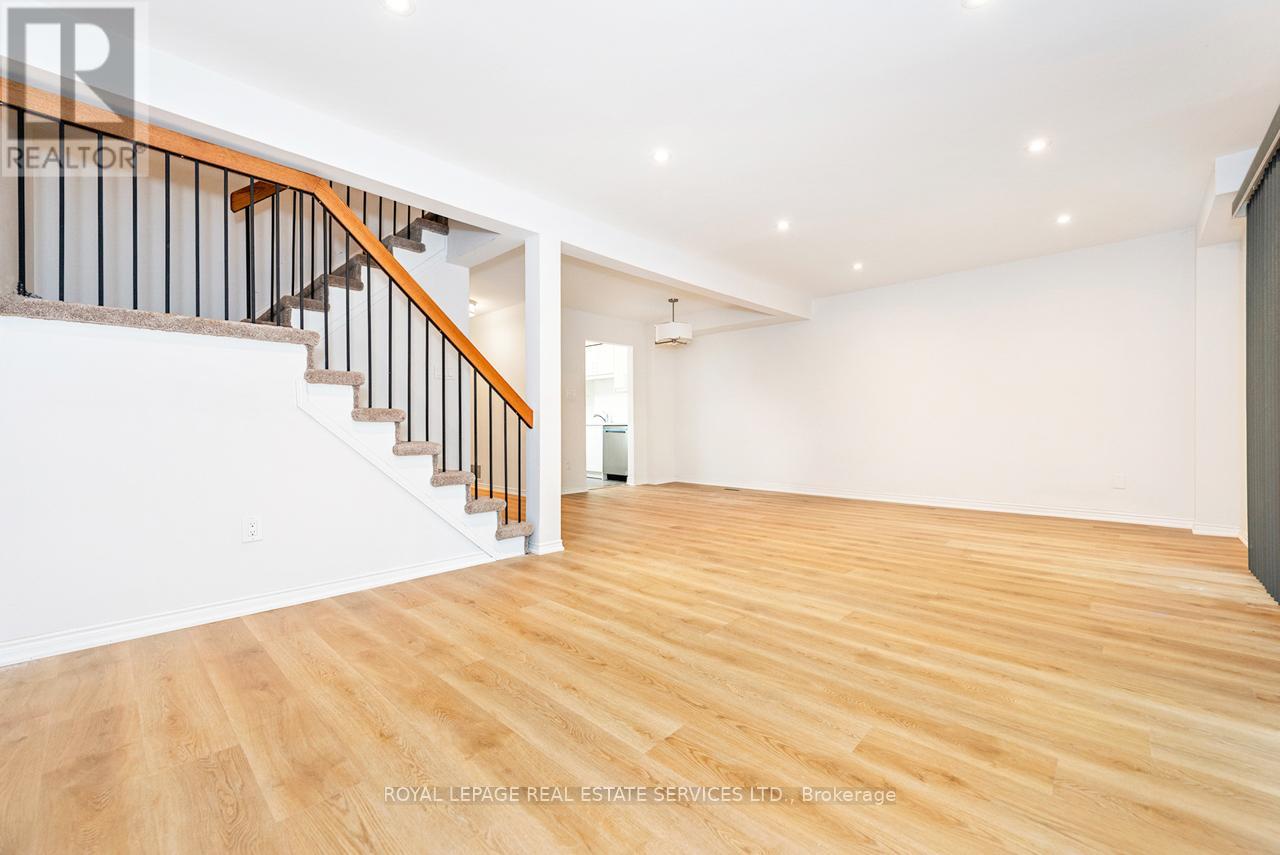 3 - 1160 Walden Circle, Mississauga, Ontario  L5J 4J9 - Photo 13 - W12471167