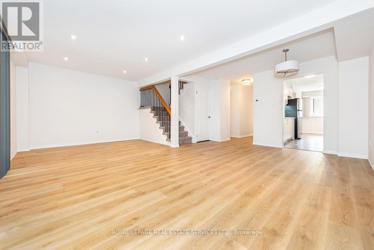 3 - 1160 Walden Circle, Mississauga, Ontario  L5J 4J9 - Photo 14 - W12471167