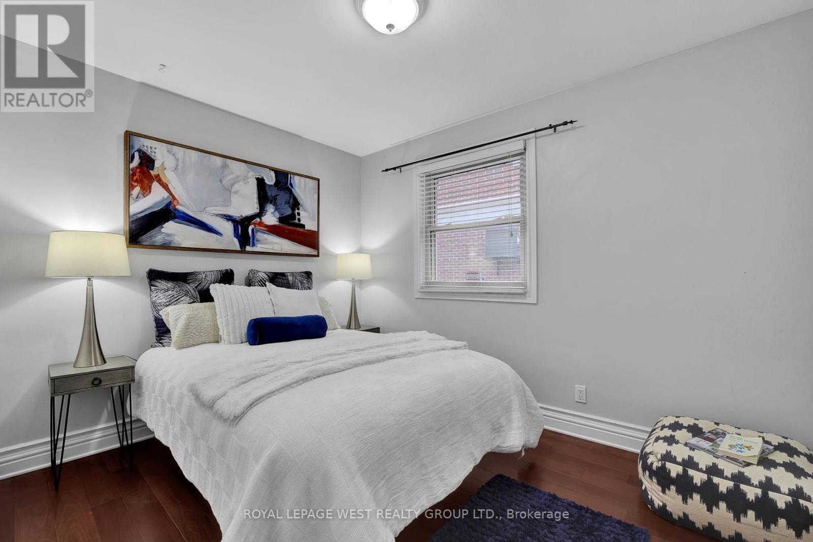 44 Westglen Crescent, Toronto, Ontario  M9B 4R1 - Photo 25 - W12471172
