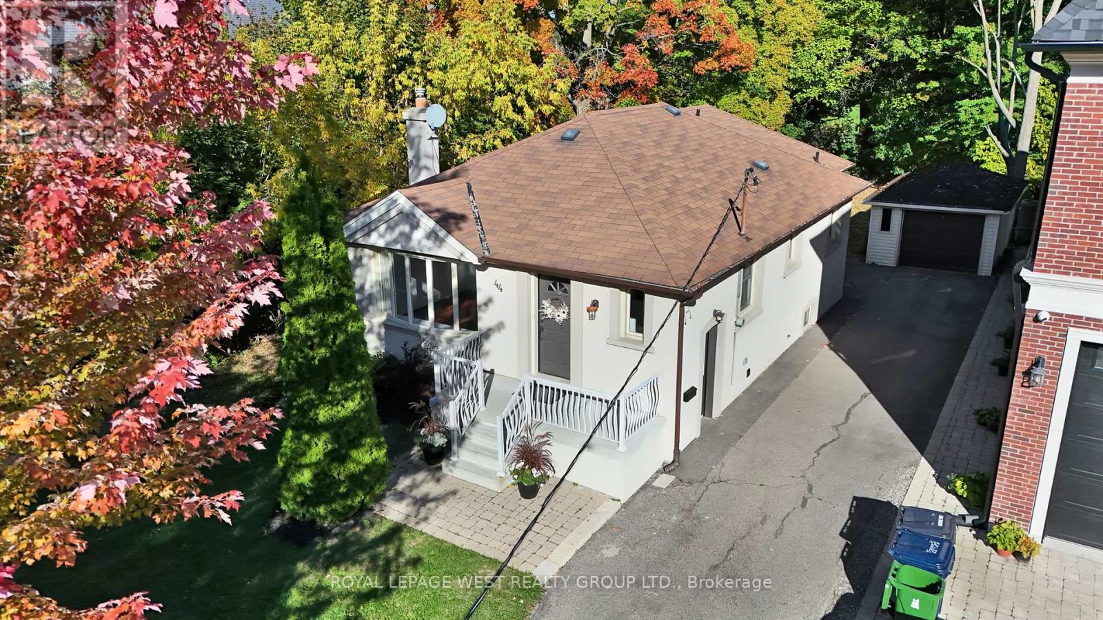 44 Westglen Crescent, Toronto, Ontario  M9B 4R1 - Photo 41 - W12471172