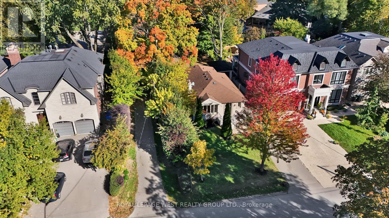 44 Westglen Crescent, Toronto, Ontario  M9B 4R1 - Photo 43 - W12471172