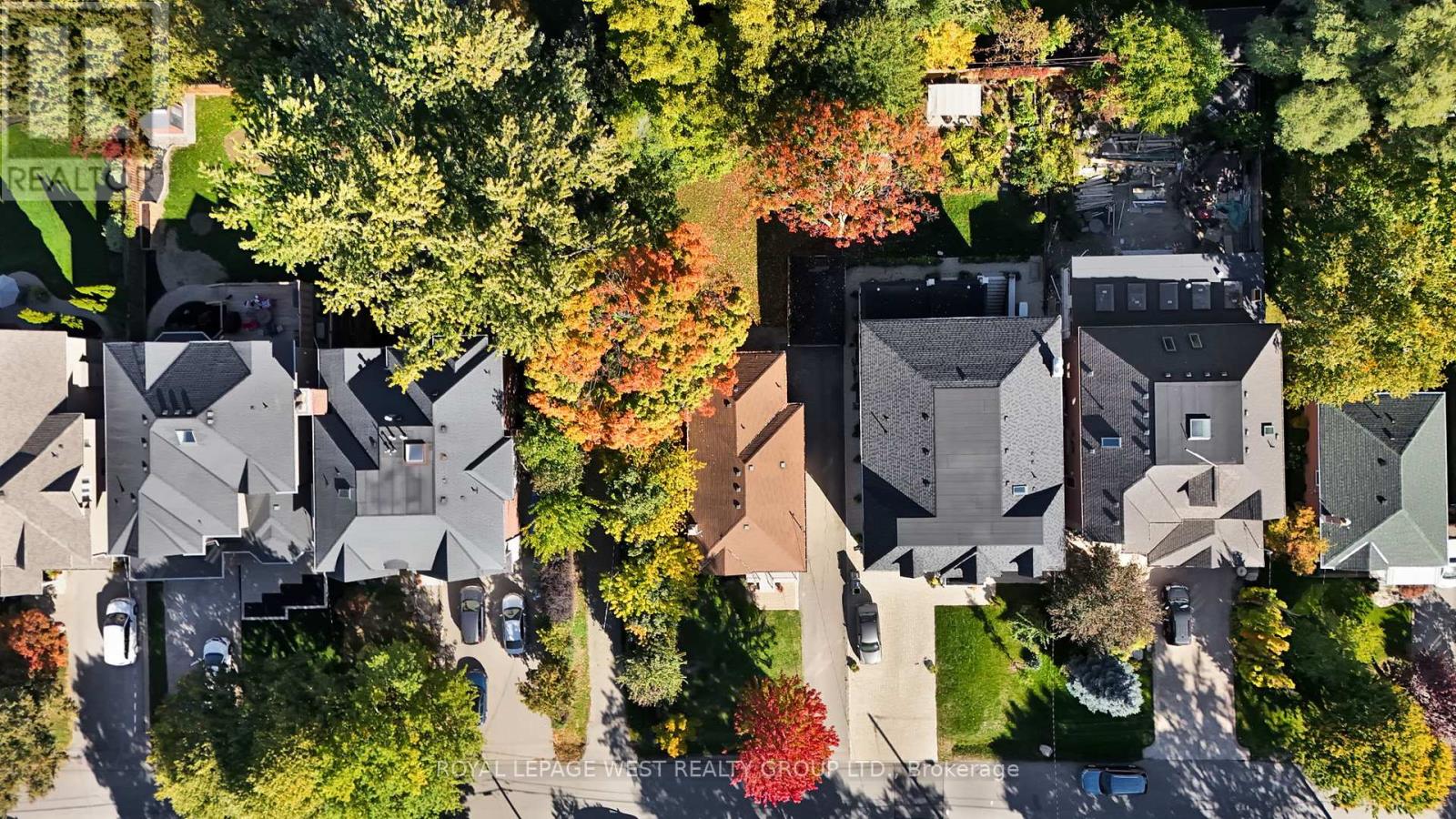 44 Westglen Crescent, Toronto, Ontario  M9B 4R1 - Photo 44 - W12471172