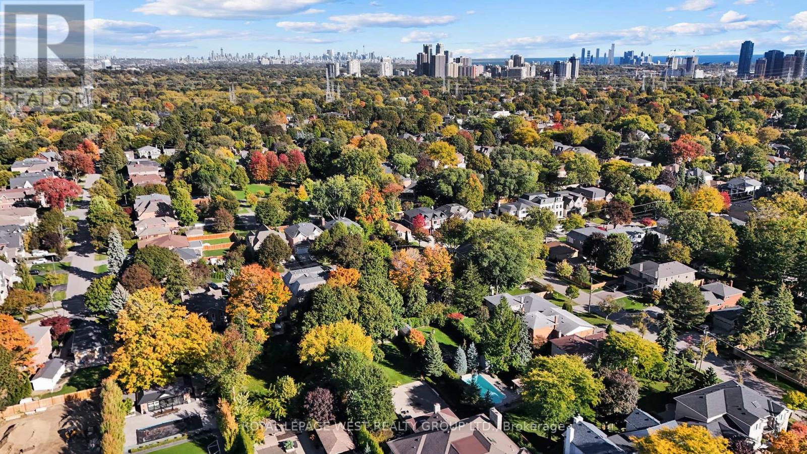 44 Westglen Crescent, Toronto, Ontario  M9B 4R1 - Photo 47 - W12471172