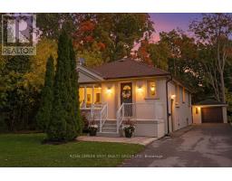 44 WESTGLEN CRESCENT, Toronto, Ontario