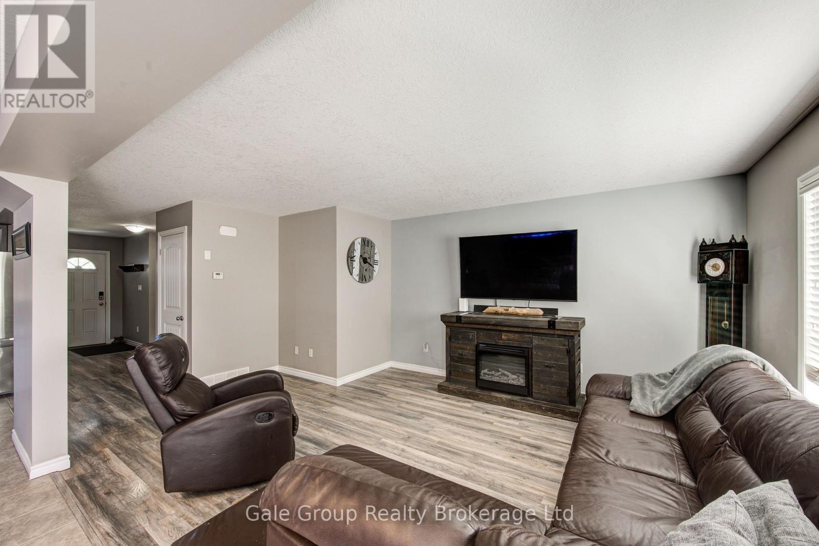 241 Florence Avenue, Ingersoll, Ontario  N5C 3Y8 - Photo 13 - X12471222