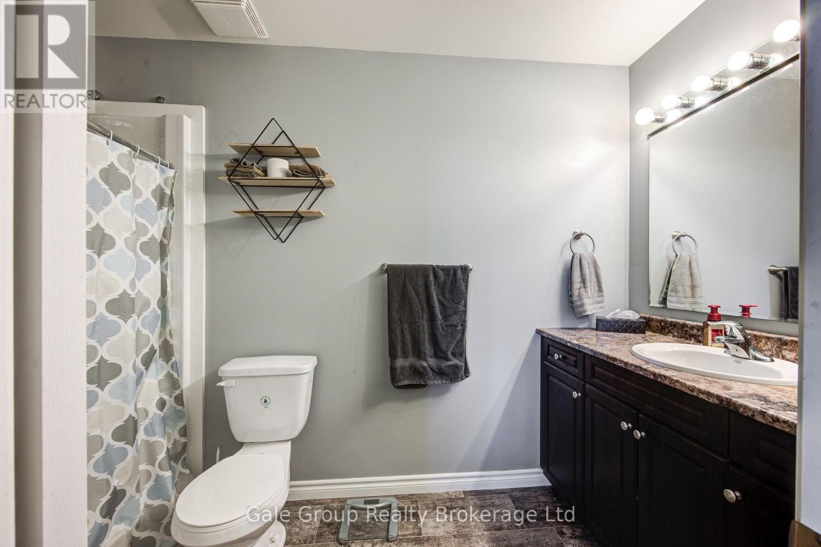 241 Florence Avenue, Ingersoll, Ontario  N5C 3Y8 - Photo 23 - X12471222