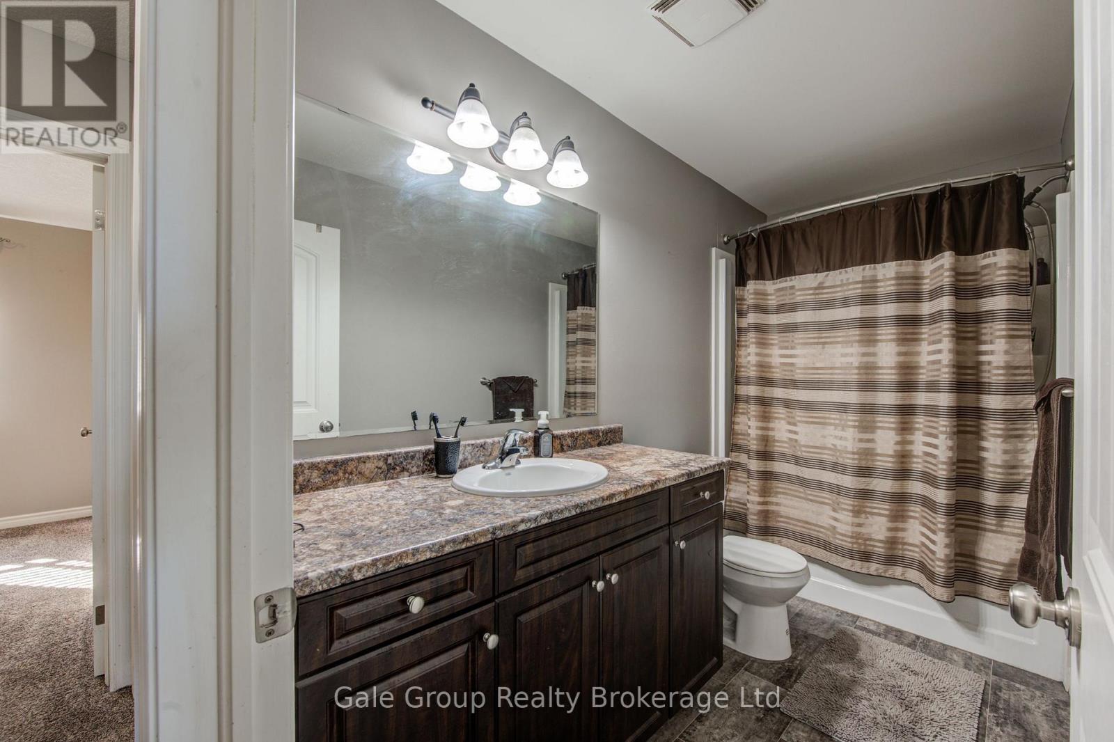241 Florence Avenue, Ingersoll, Ontario  N5C 3Y8 - Photo 26 - X12471222