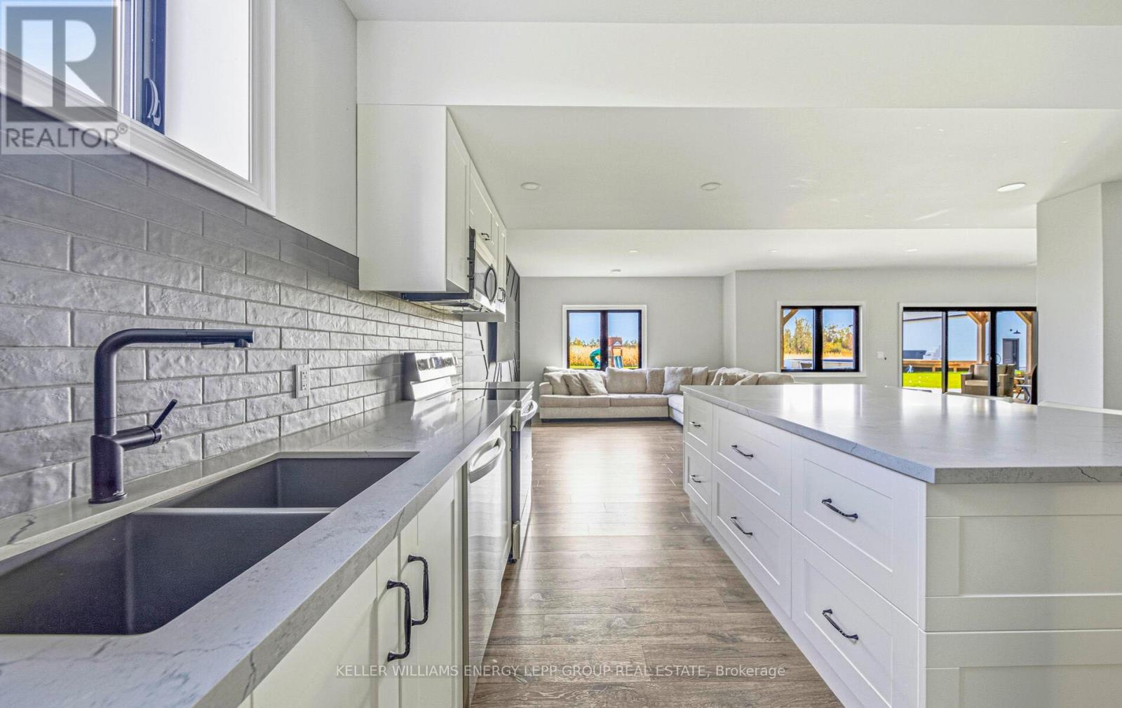 305 Glenarm Road, Kawartha Lakes, Ontario  K0M 2T0 - Photo 46 - X12468485