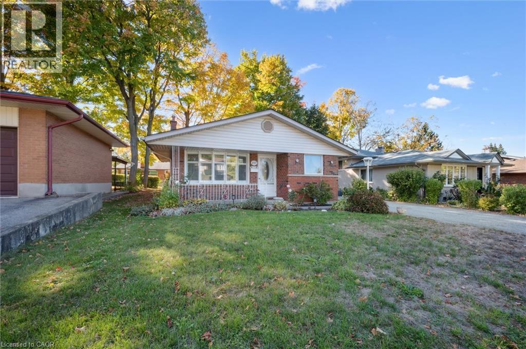207 Laurentian Drive, Kitchener, Ontario  N2E 2G5 - Photo 3 - 40779984