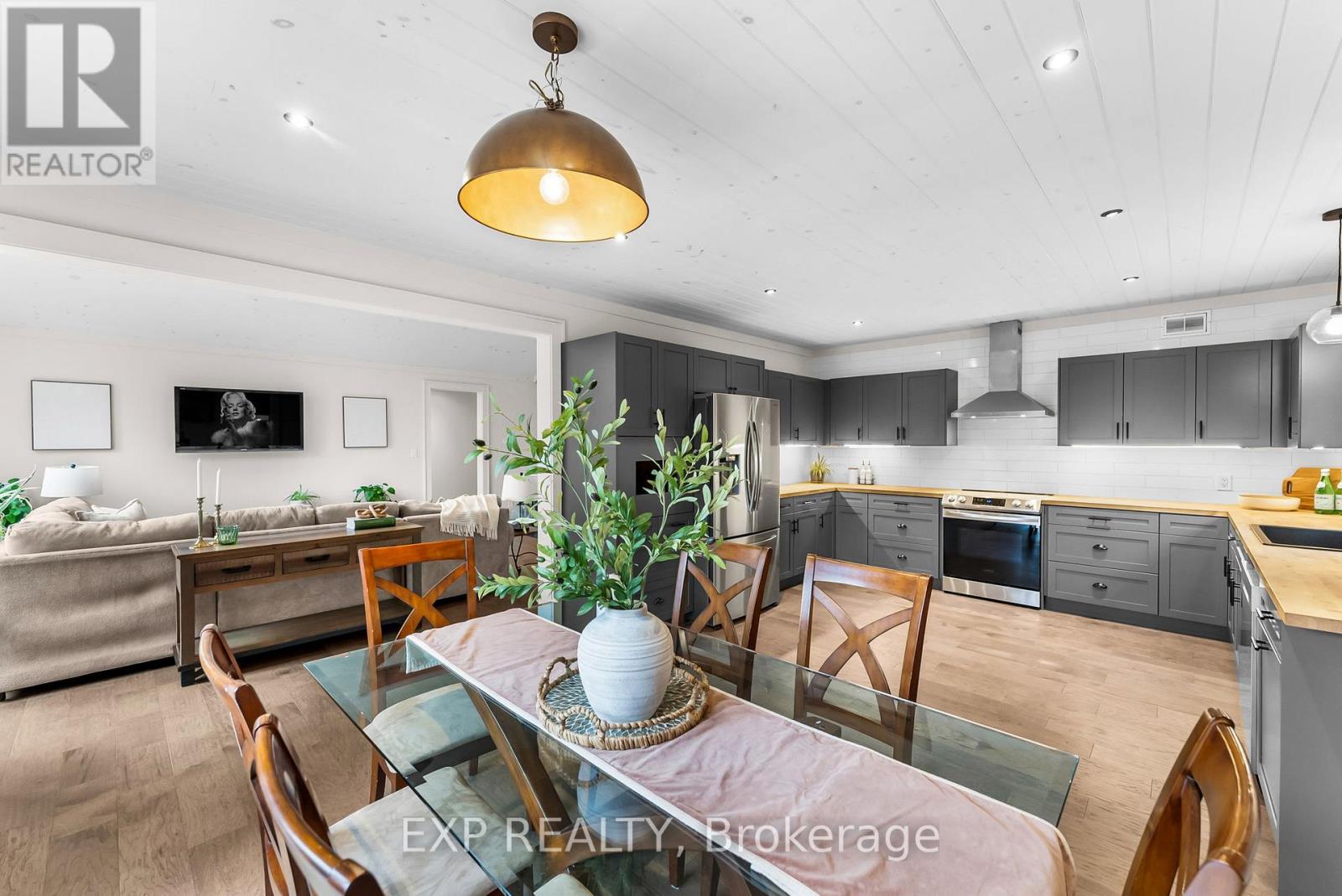 1698 Reay Road, Bracebridge, Ontario  P1P 1R3 - Photo 15 - X12471148