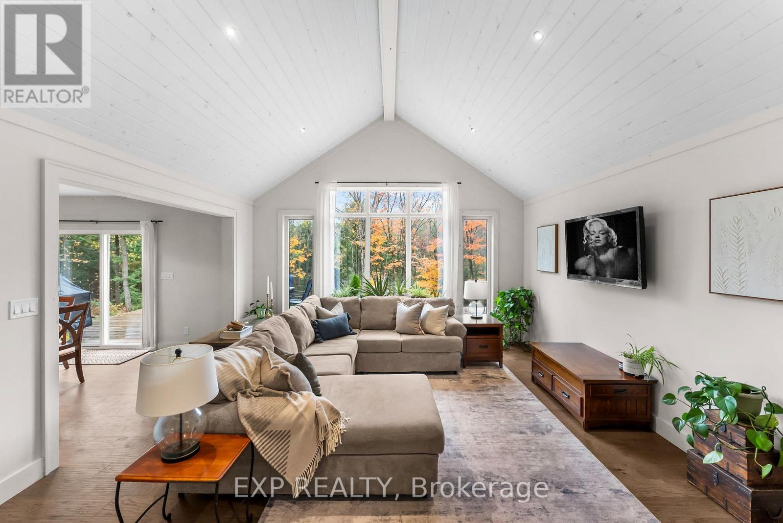 1698 Reay Road, Bracebridge, Ontario  P1P 1R3 - Photo 7 - X12471148