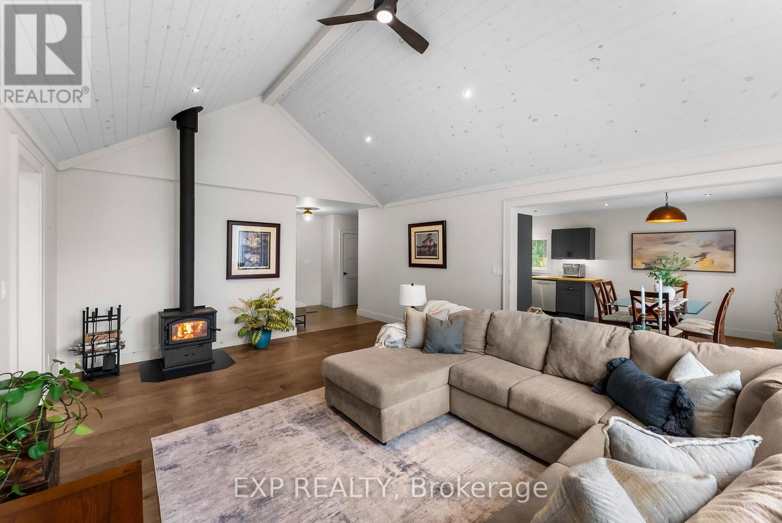 1698 Reay Road, Bracebridge, Ontario  P1P 1R3 - Photo 8 - X12471148