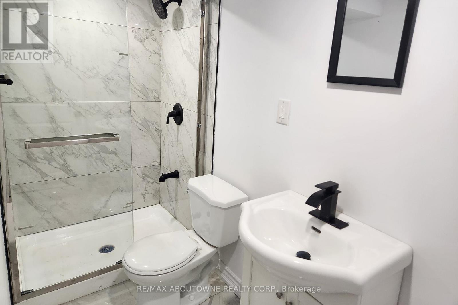 Lower 1 - 177 Chatham Street, Brantford, Ontario  N3S 4G6 - Photo 10 - X12471168