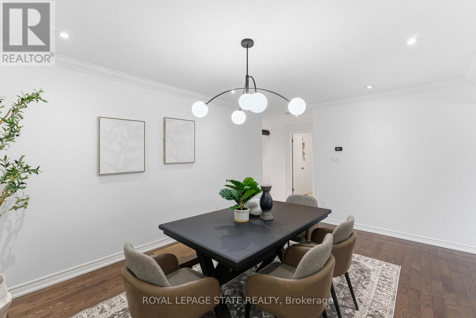 198 Springvalley Crescent, Hamilton, Ontario  L9C 0B4 - Photo 7 - X12471178
