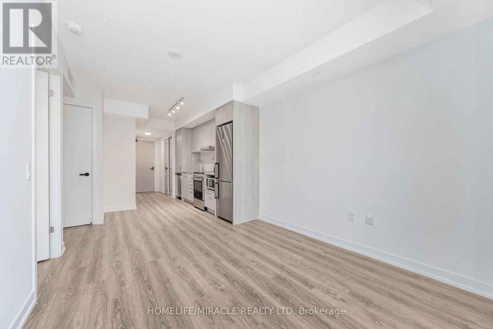 3717 - 195 Commerce Street, Vaughan, Ontario  L4K 0P9 - Photo 8 - N12471156