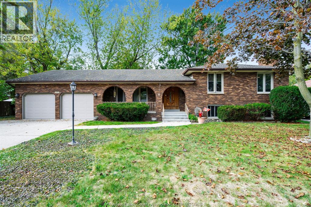 MLS# 25026546: 2985 Mark, Windsor, Canada