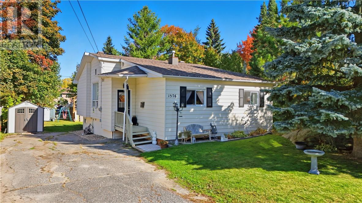 1576 Weller Street, Sudbury, Ontario