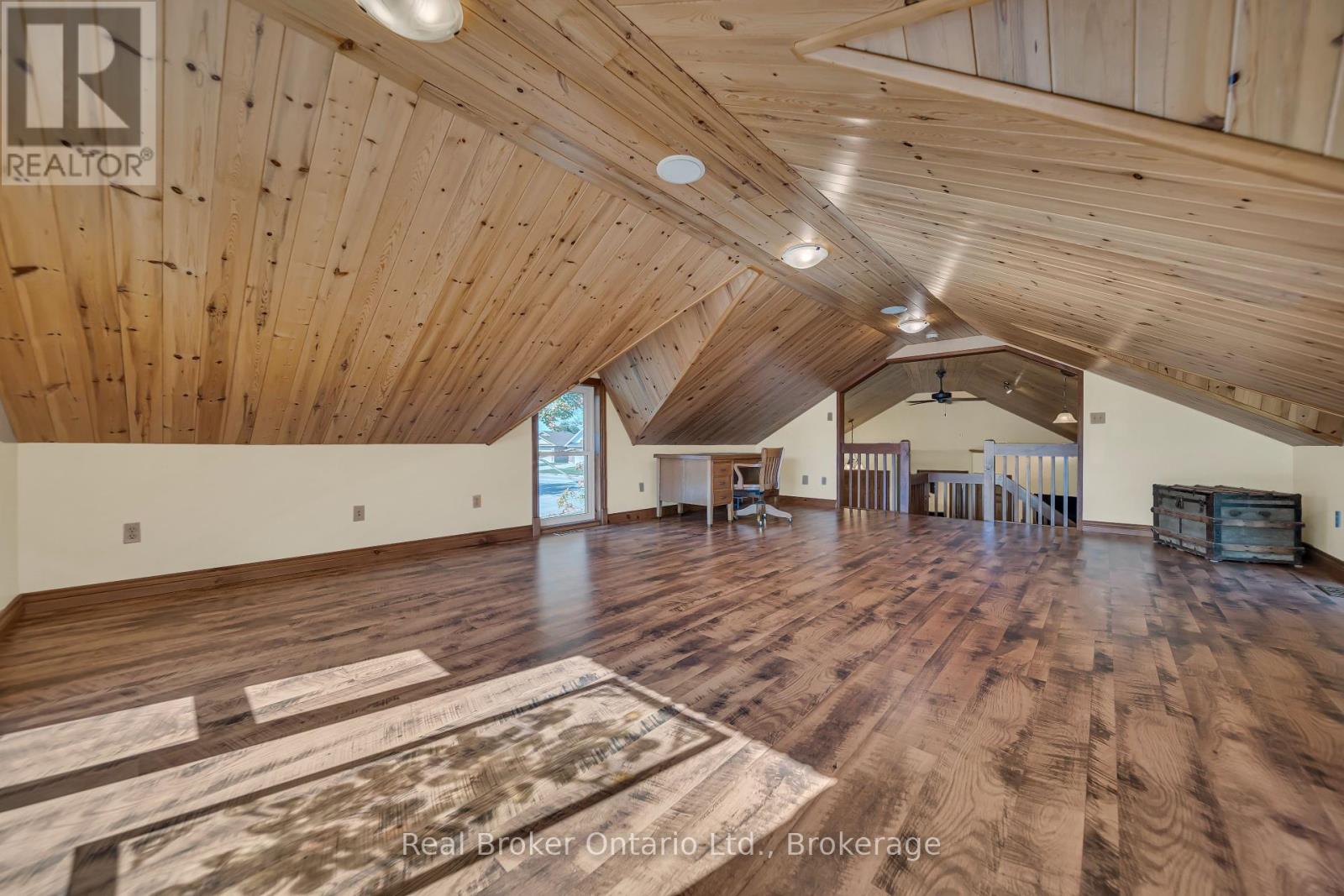 690 Wallace Avenue S, North Perth, Ontario  N4W 1Y4 - Photo 26 - X12441302