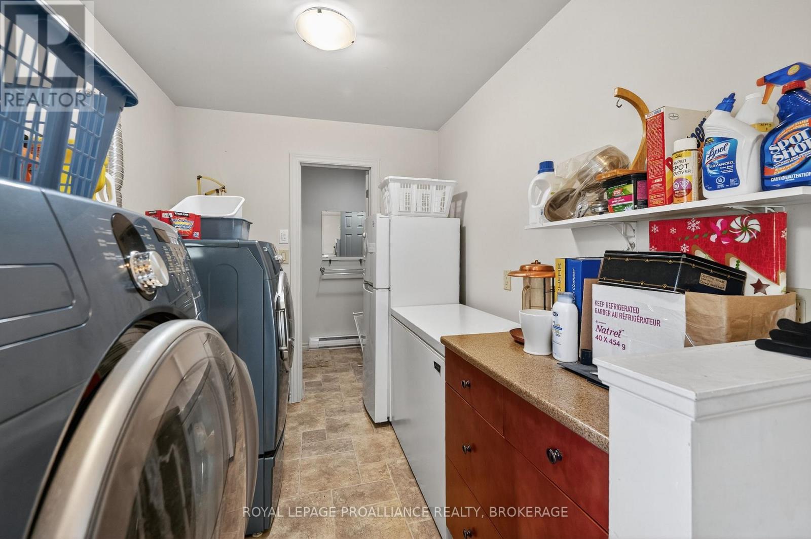 259 Fairway Hill Crescent, Kingston (Central City West), Ontario  K7M 2B5 - Photo 19 - X12471342