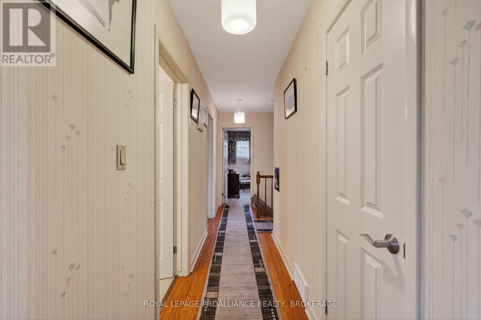 259 Fairway Hill Crescent, Kingston (Central City West), Ontario  K7M 2B5 - Photo 35 - X12471342