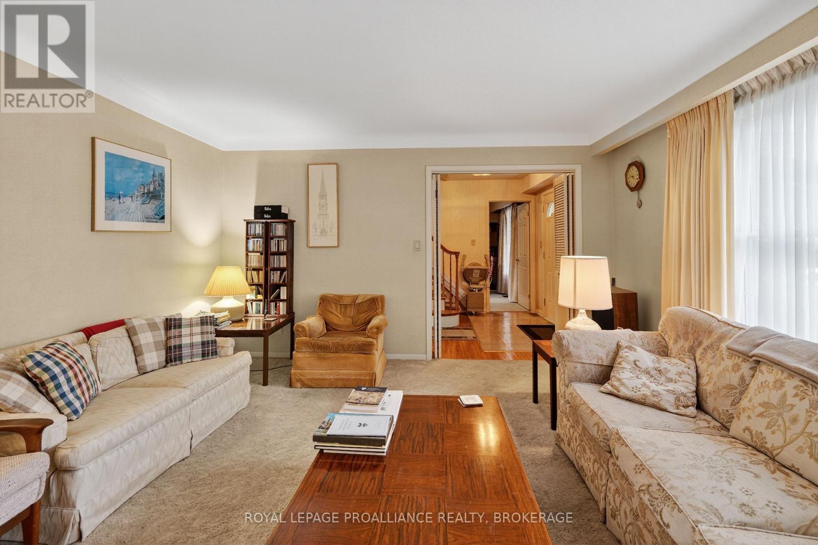 259 Fairway Hill Crescent, Kingston (Central City West), Ontario  K7M 2B5 - Photo 9 - X12471342