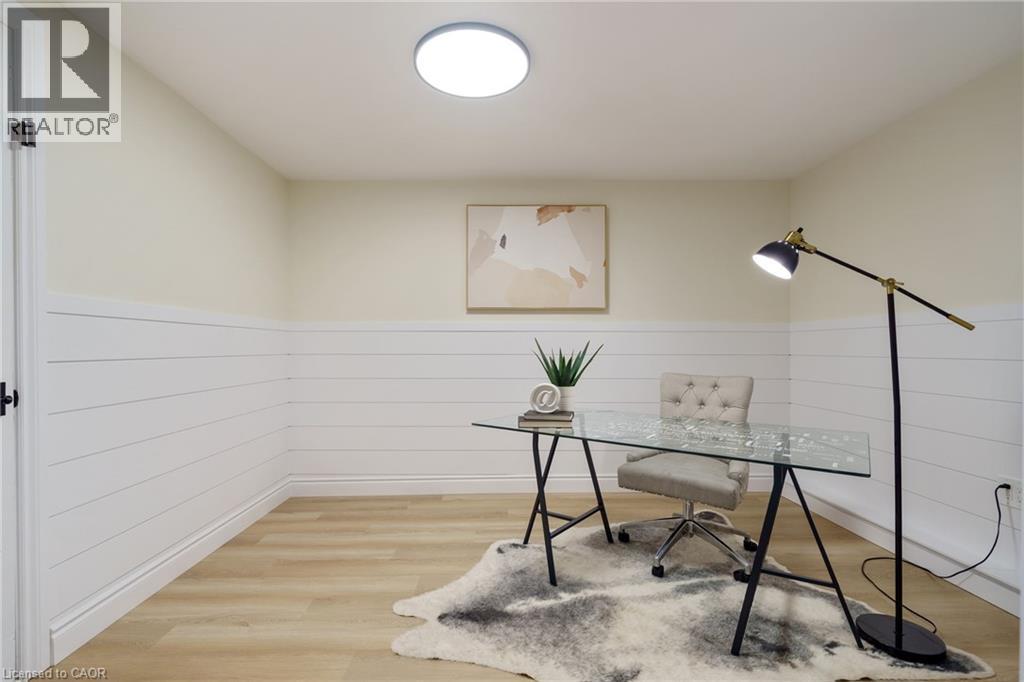 Property at 89 VIOLET Drive image 3