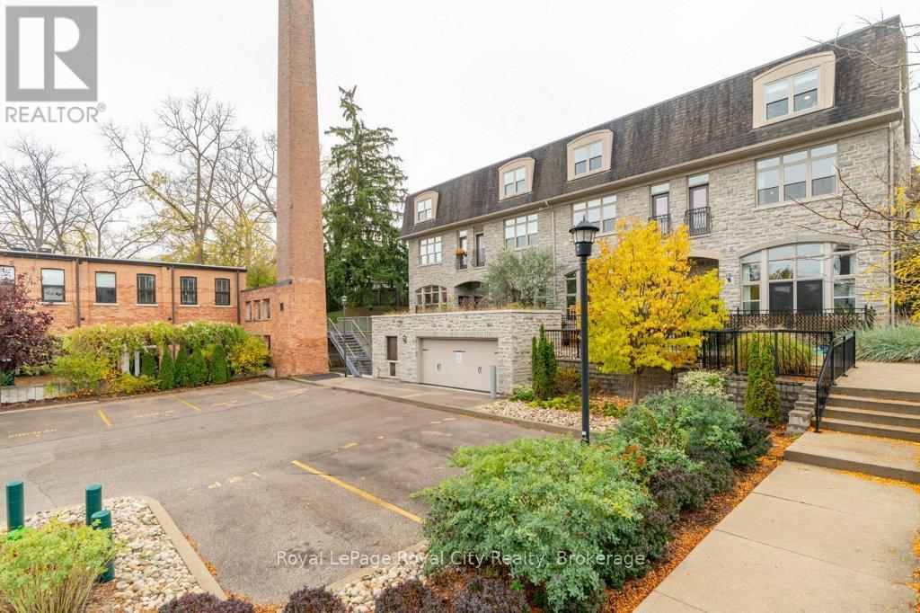 68a Cardigan Street, Guelph, Ontario  N1H 0A4 - Photo 2 - X12471351