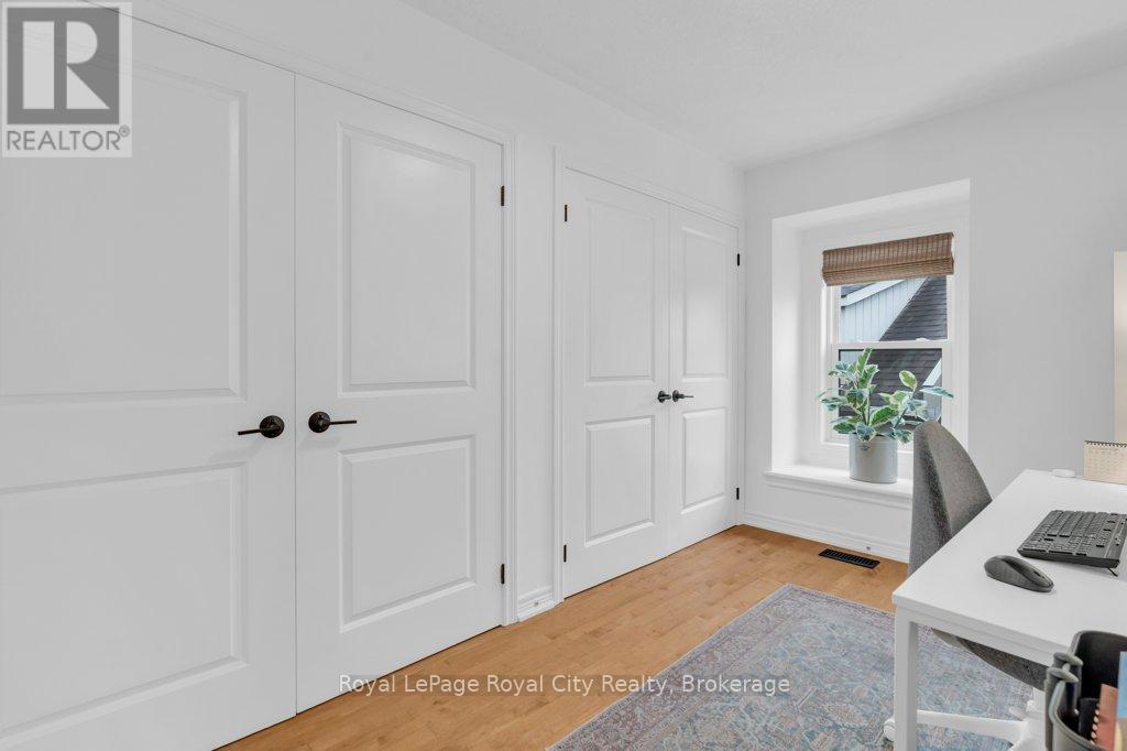 68a Cardigan Street, Guelph, Ontario  N1H 0A4 - Photo 31 - X12471351