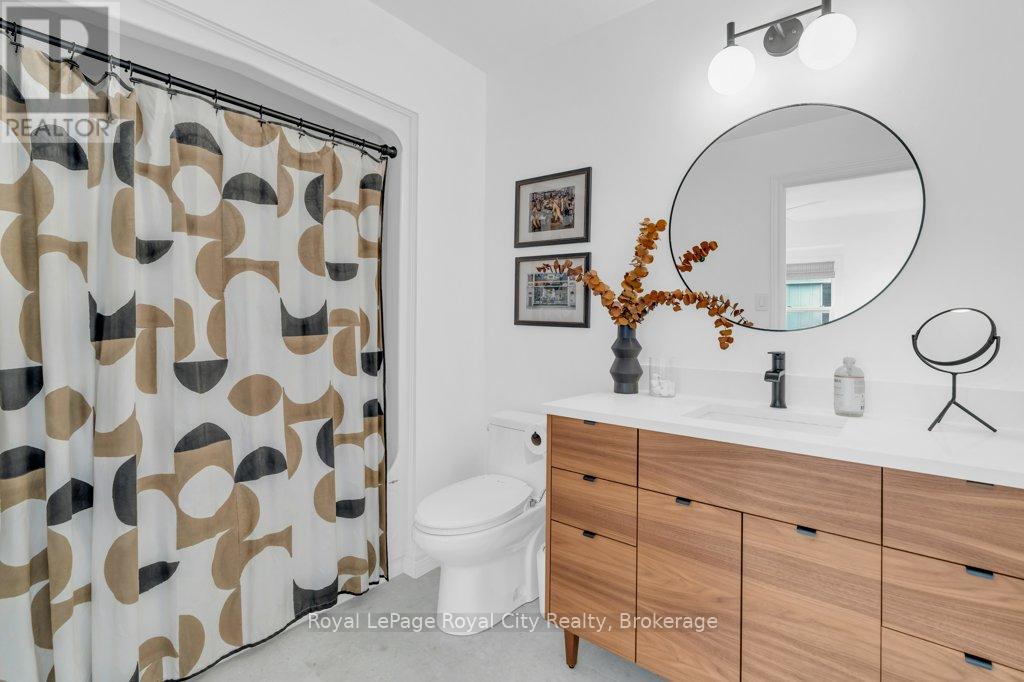 68a Cardigan Street, Guelph, Ontario  N1H 0A4 - Photo 36 - X12471351