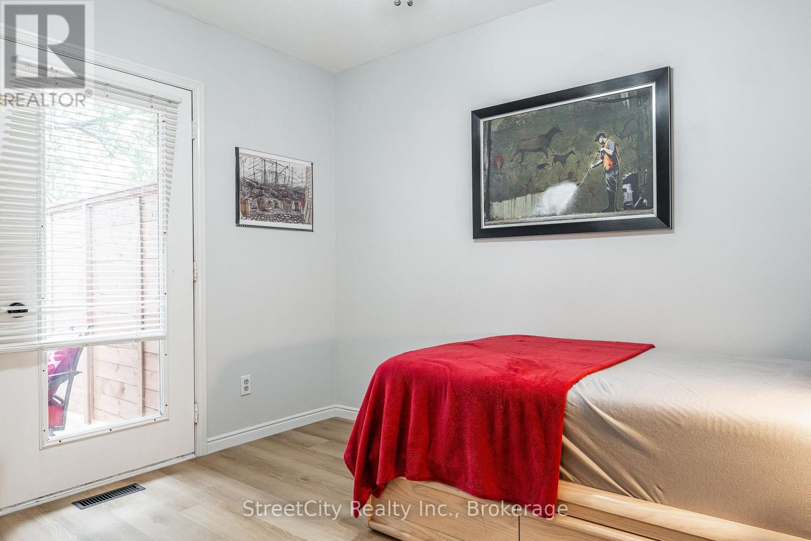 525 Albert Street, Stratford, Ontario  N5A 3L6 - Photo 21 - X12471400