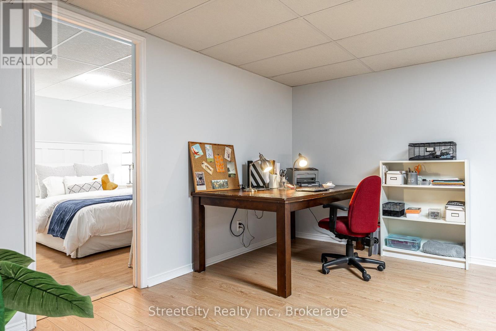 525 Albert Street, Stratford, Ontario  N5A 3L6 - Photo 30 - X12471400