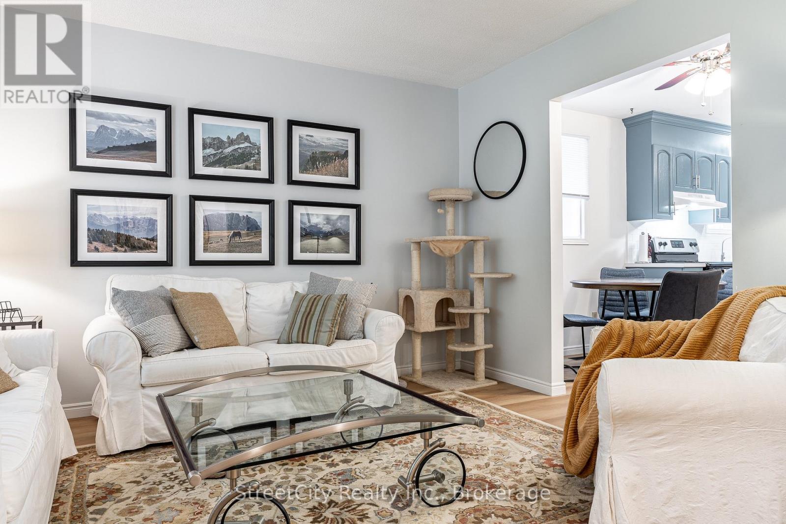 525 Albert Street, Stratford, Ontario  N5A 3L6 - Photo 6 - X12471400
