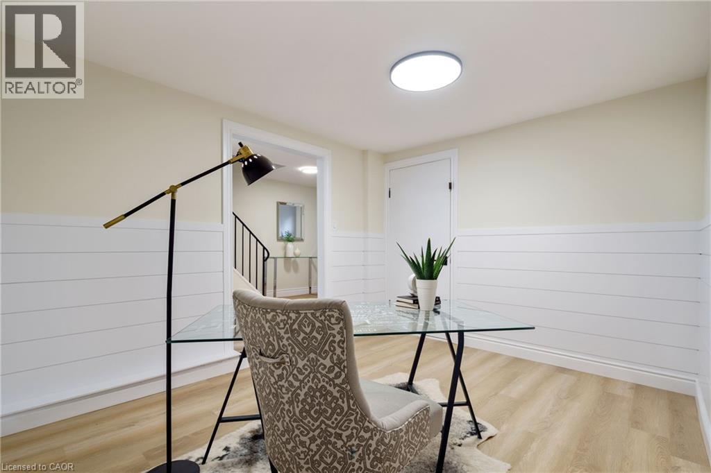 Property at 89 VIOLET Drive image 4