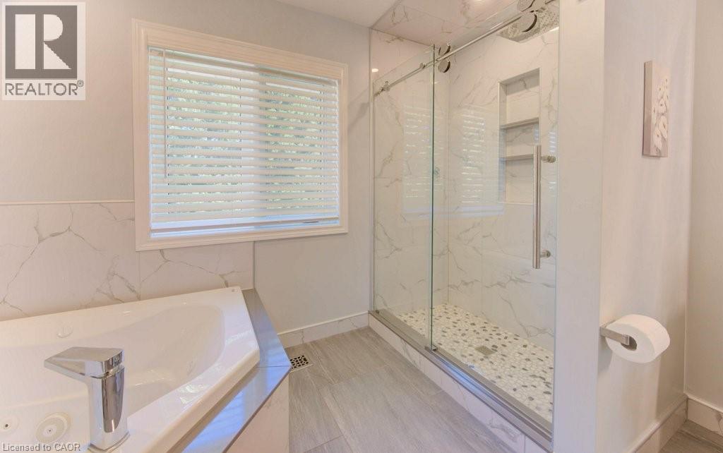 610 Stonebury Crescent, Waterloo, Ontario  N2K 3R1 - Photo 24 - 40778776