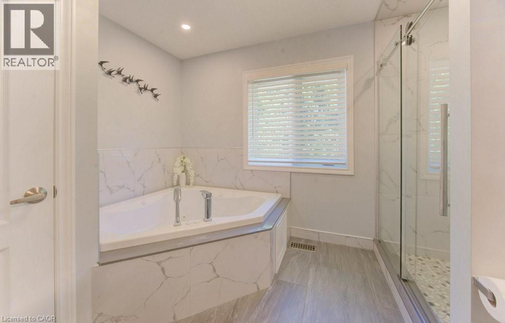 610 Stonebury Crescent, Waterloo, Ontario  N2K 3R1 - Photo 23 - 40778776