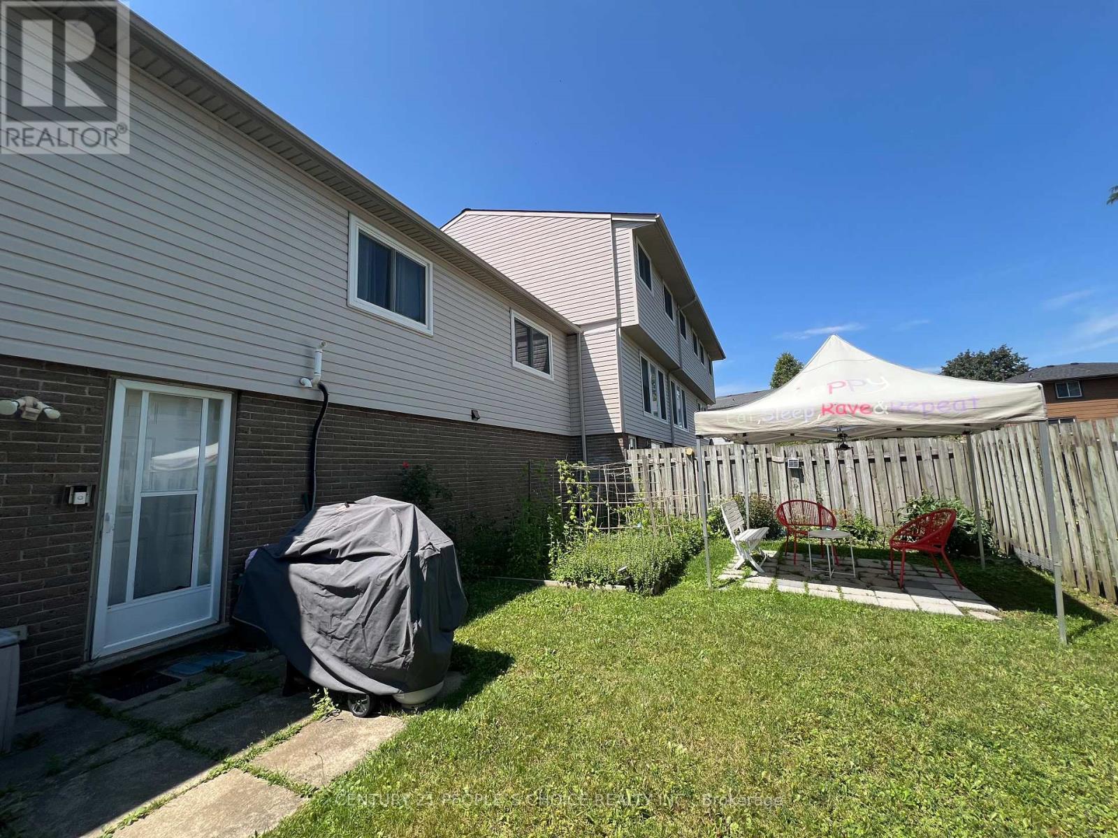 23 - 88 Avonwood Drive, Stratford, Ontario  N4Z 1B3 - Photo 12 - X12421975