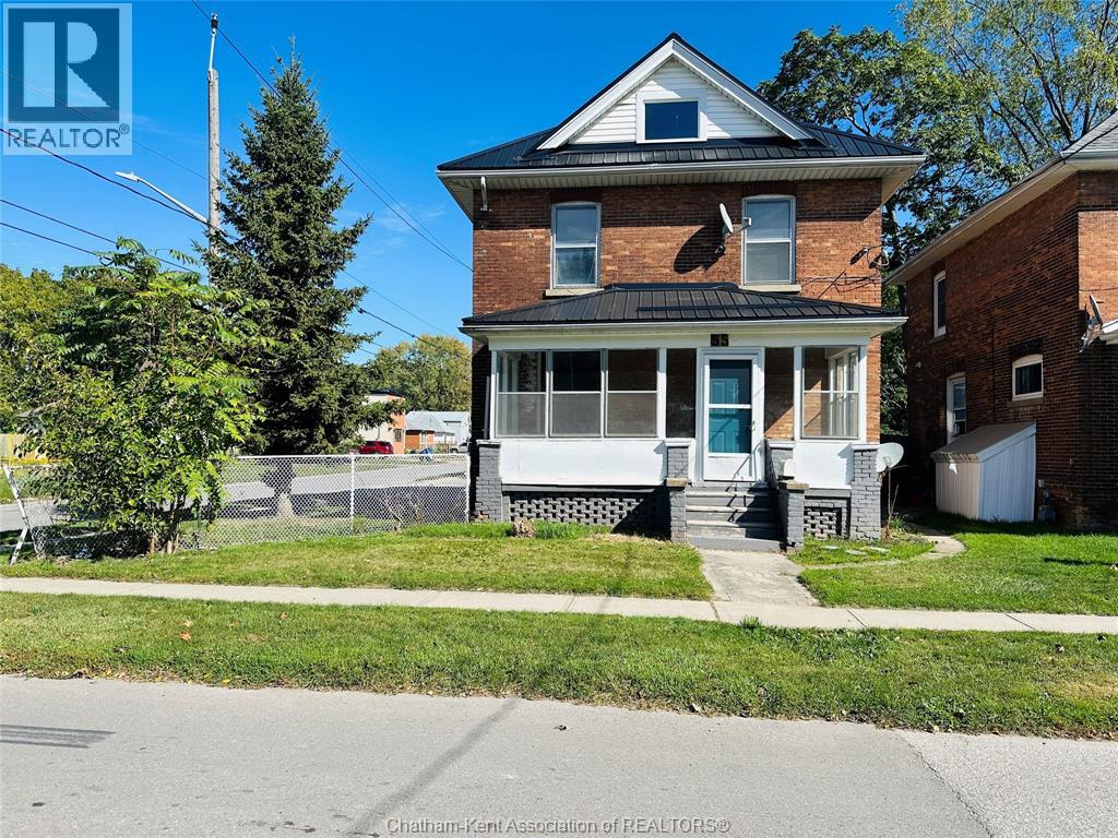 MLS# 25026057: 55 Prince STREET South, Chatham, Canada