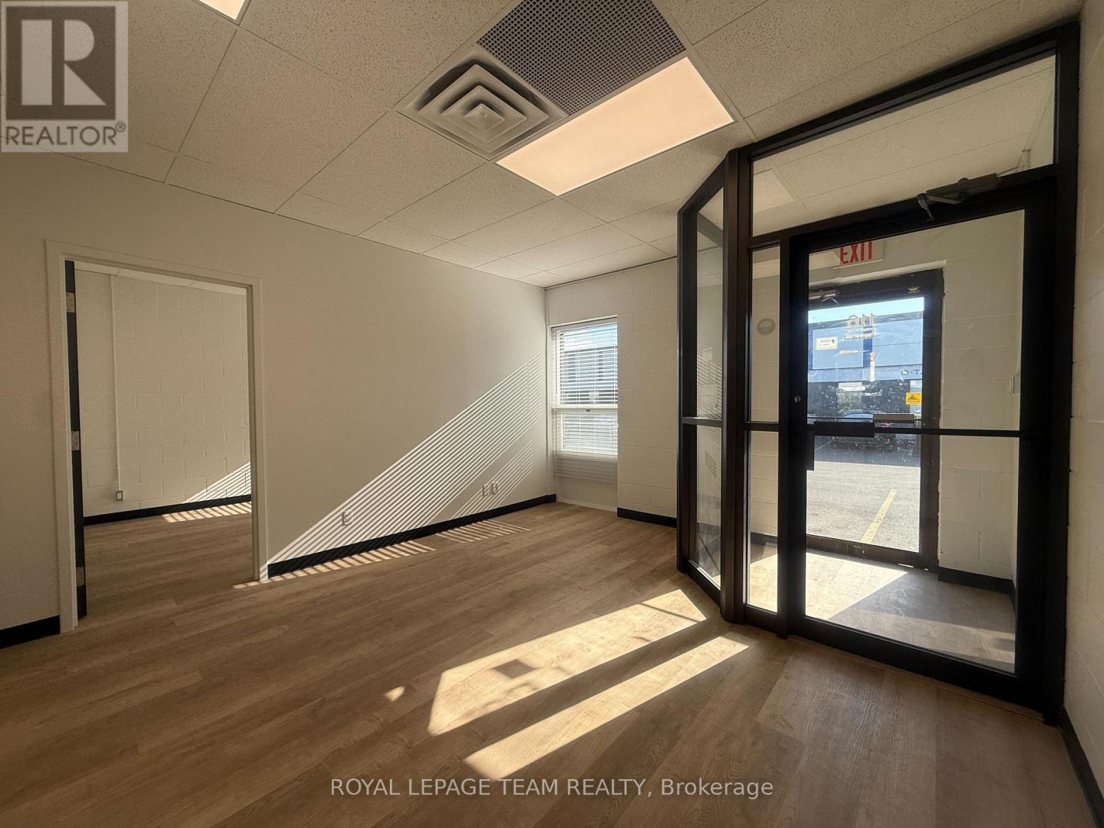 116 - 2700 Lancaster Road, Ottawa, Ontario  K1B 4T7 - Photo 5 - X12471387
