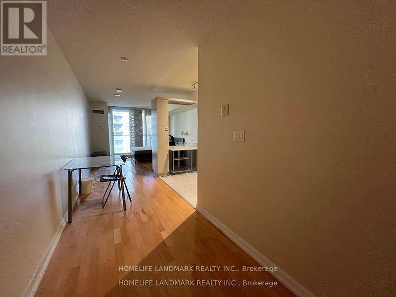 751 - 111 Elizabeth Street, Toronto, Ontario  M5G 1P7 - Photo 9 - C12471195