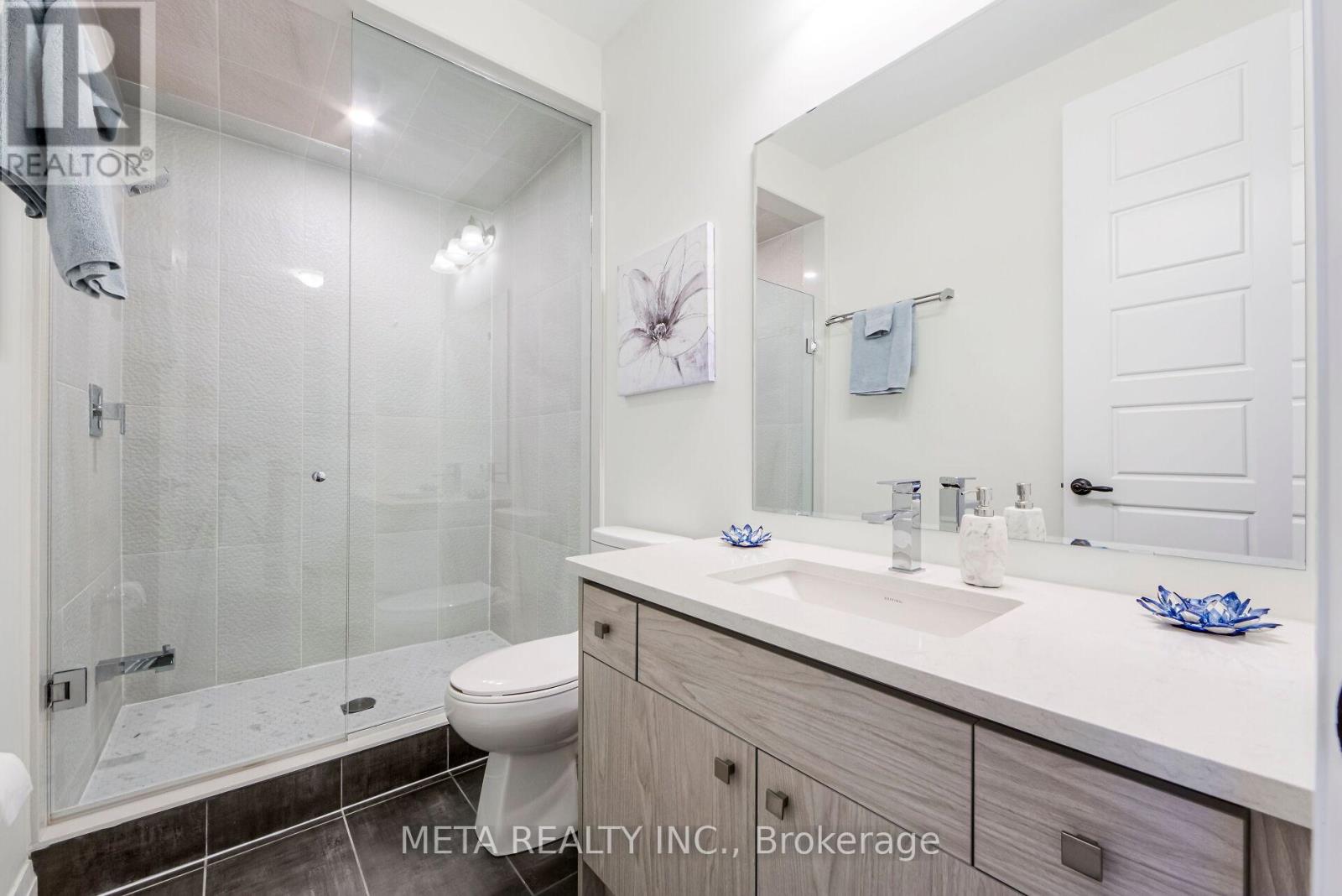 23 Hollyhock Court, Toronto, Ontario  M3B 0B4 - Photo 22 - C12471214