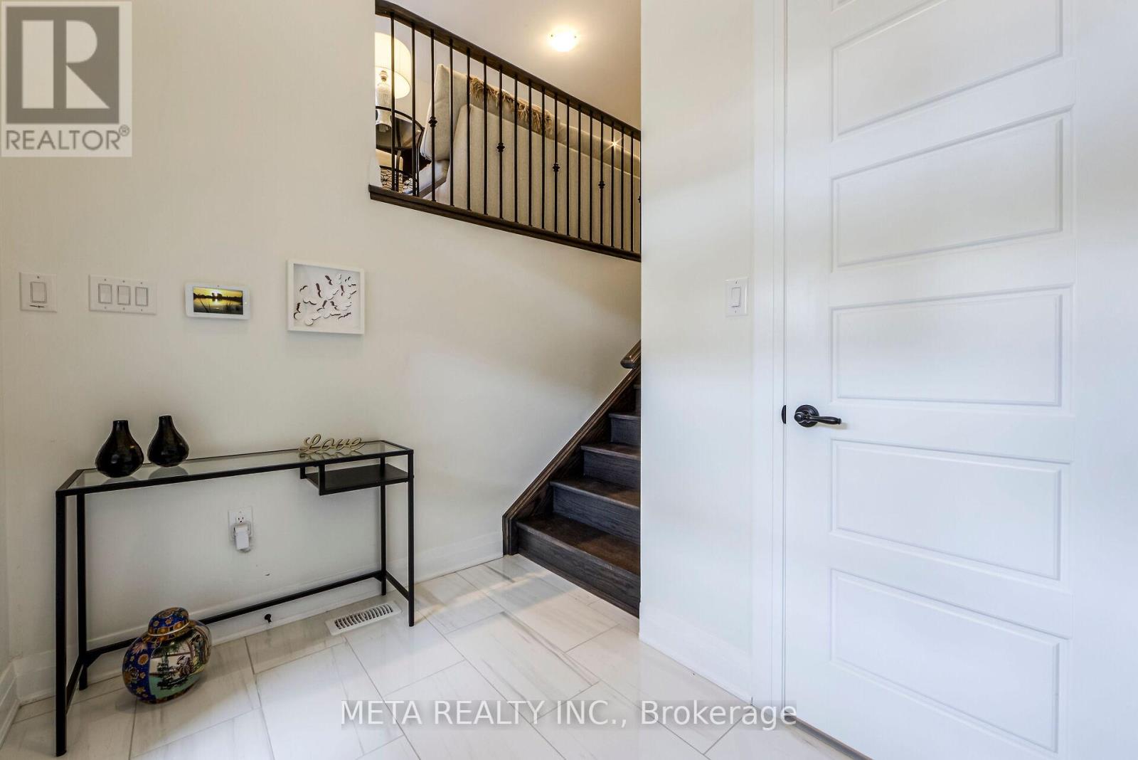 23 Hollyhock Court, Toronto, Ontario  M3B 0B4 - Photo 6 - C12471214