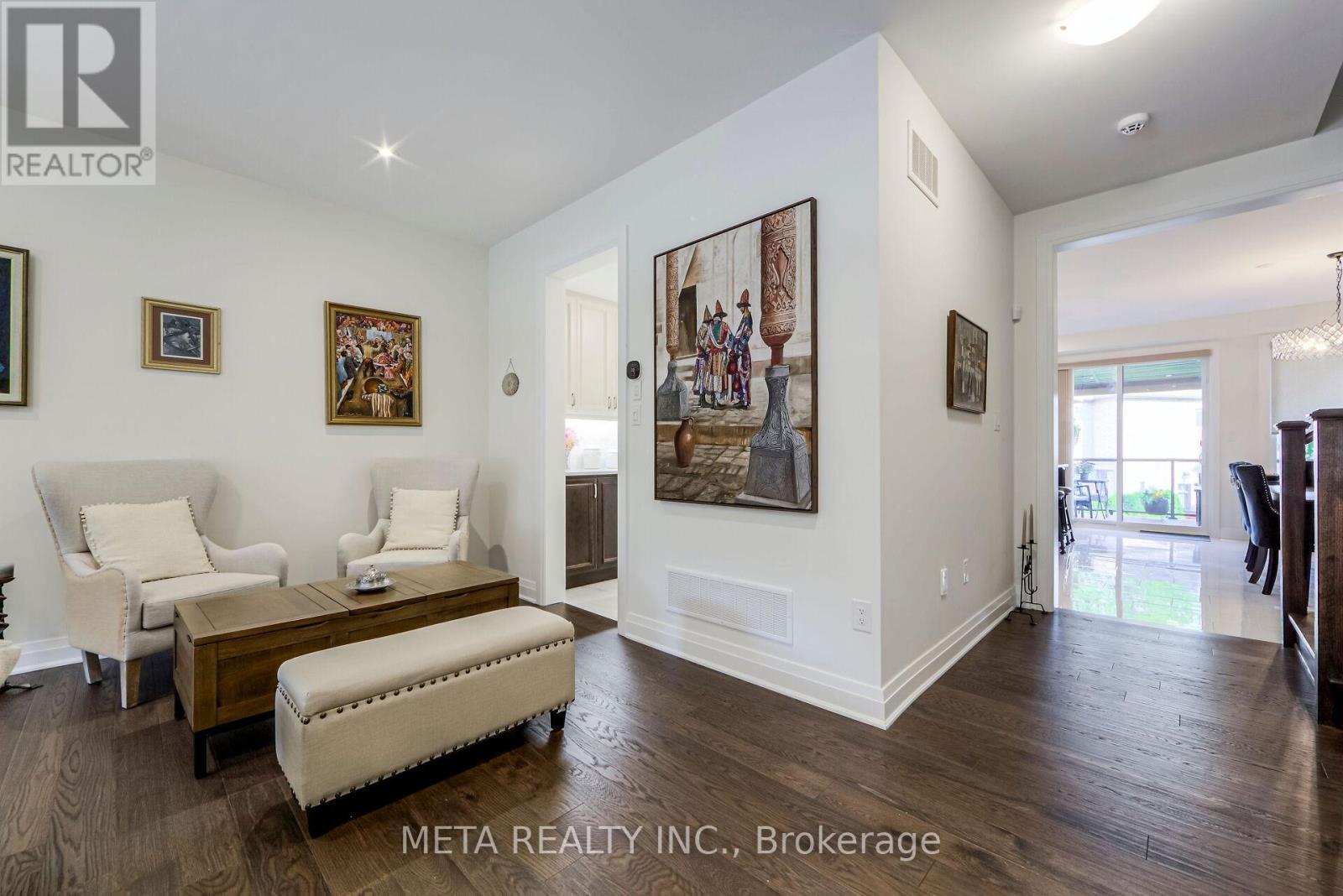 23 Hollyhock Court, Toronto, Ontario  M3B 0B4 - Photo 9 - C12471214
