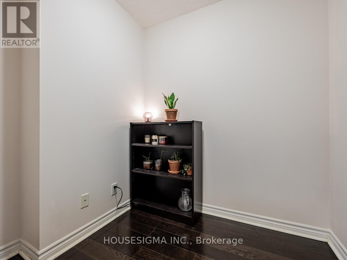 505 - 19 Barberry Place E, Toronto, Ontario  M2K 3E3 - Photo 17 - C12471251