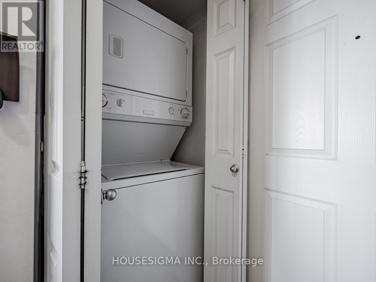 505 - 19 Barberry Place E, Toronto, Ontario  M2K 3E3 - Photo 18 - C12471251