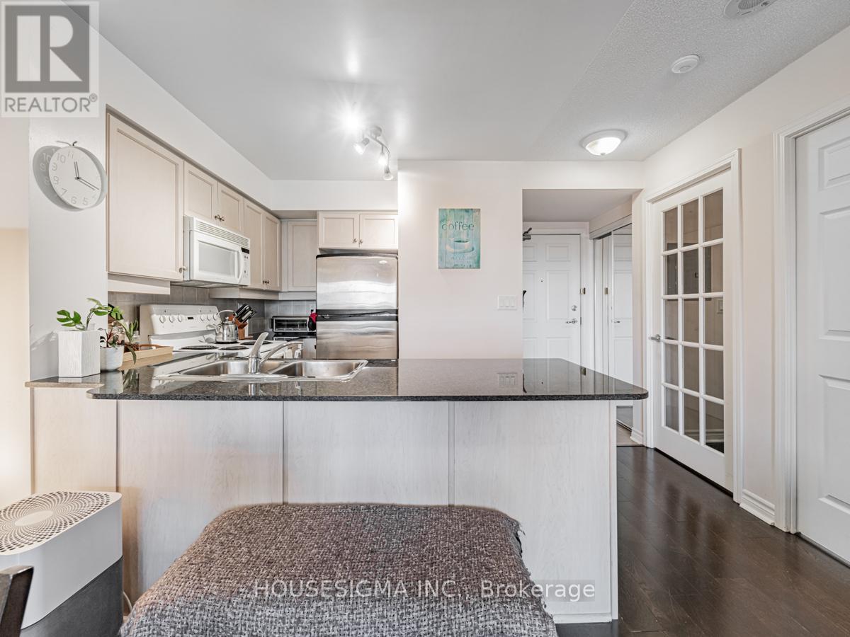 505 - 19 Barberry Place E, Toronto, Ontario  M2K 3E3 - Photo 3 - C12471251