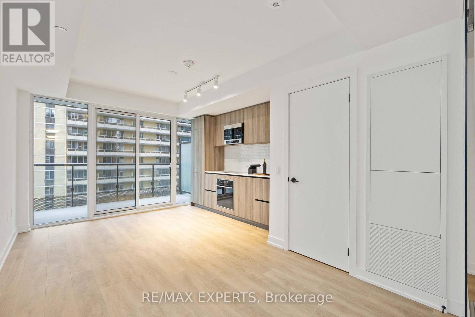 502 - 127 Broadway Avenue, Toronto, Ontario  M4P 1V2 - Photo 8 - C12471279
