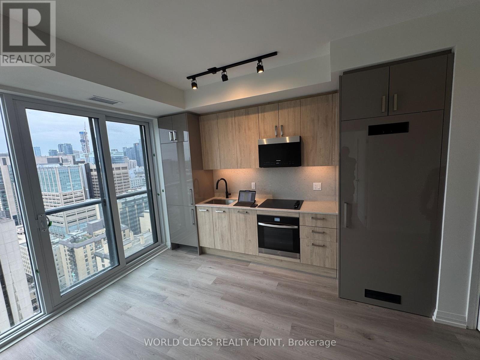 2612 - 280 Dundas Street W, Toronto, Ontario  M5T 0E3 - Photo 2 - C12471283