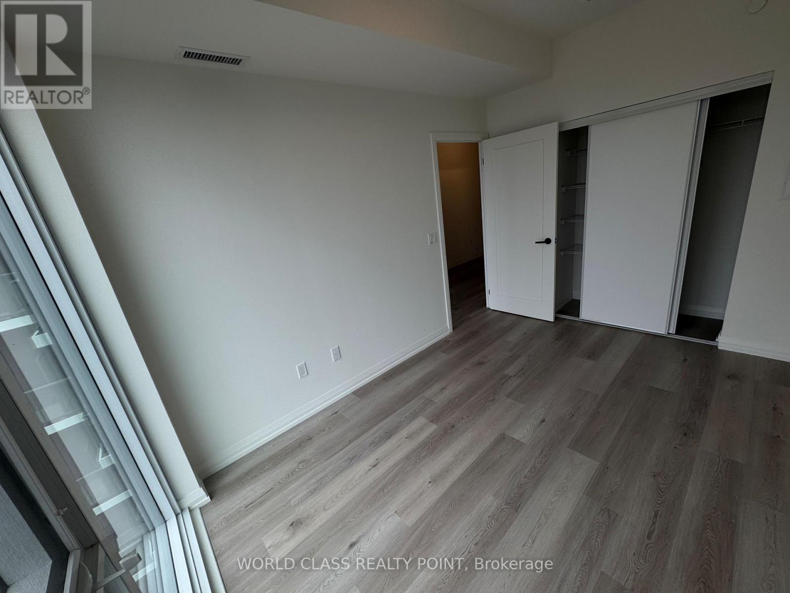 2612 - 280 Dundas Street W, Toronto, Ontario  M5T 0E3 - Photo 4 - C12471283