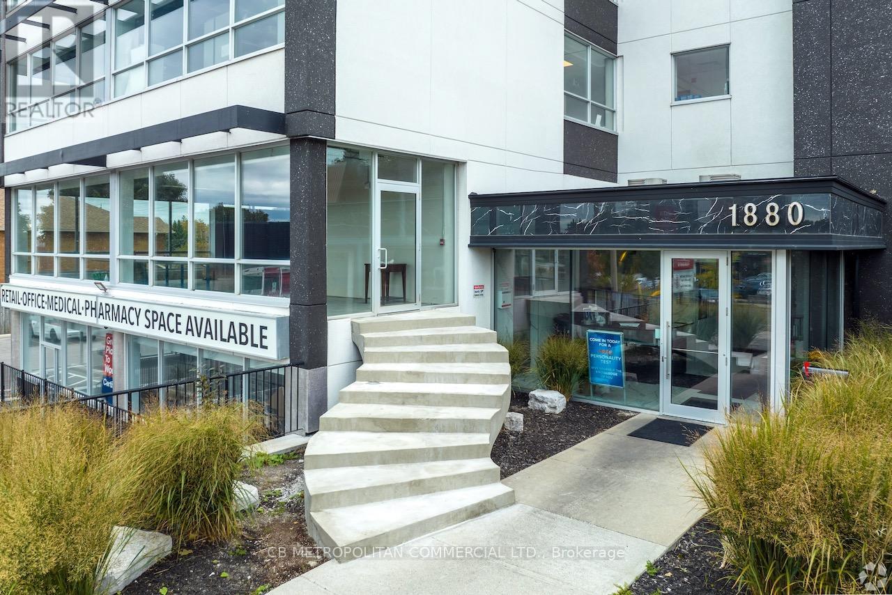 1880 O'CONNOR DRIVE, Toronto, Ontario